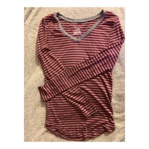 No Boundaries Red & Gray Long Sleeve Shirt